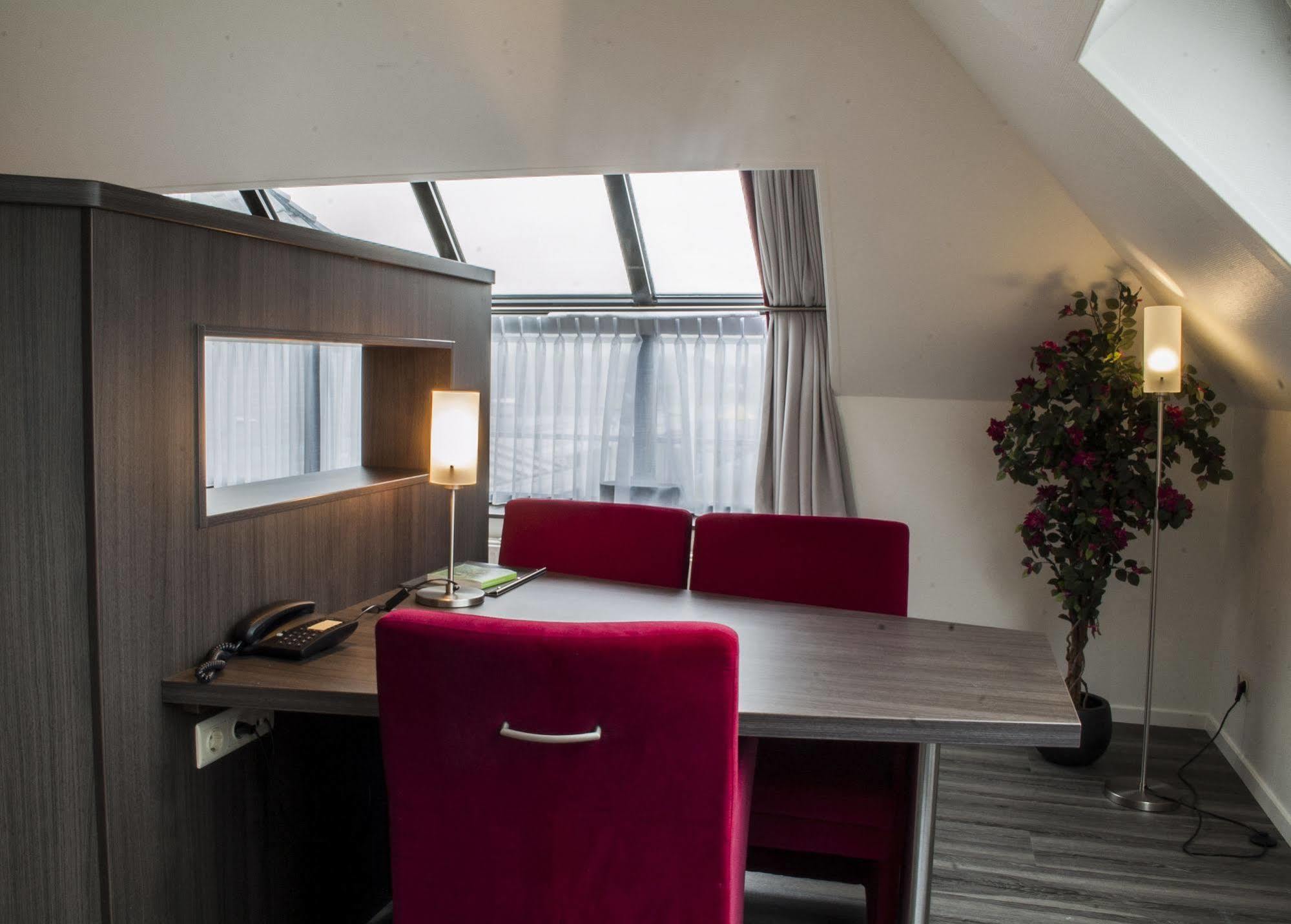 Moeke Mooren Hotel 4*